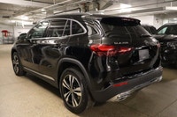 This Mercedes-Benz GLA 250 has a powerful Intercooled Turbo Gas/Electric I-4 2.0 L/121 engine poweri... (image 4)