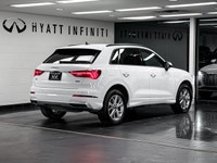 The 2025 Audi Q3 40 TFSI Komfort with the Convenience Package is a sophisticated, driver-centric lux... (image 4)