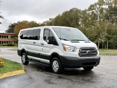 Abenante Motor Group (SK) 2018 Ford Transit 150 XLT 8 Passenger including Driver 4X4 Gear Selector R...