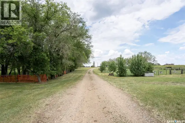 Labelle Acreage Vanscoy Rm No. 345, Saskatchewan in Houses for Sale in Saskatoon - Image 9