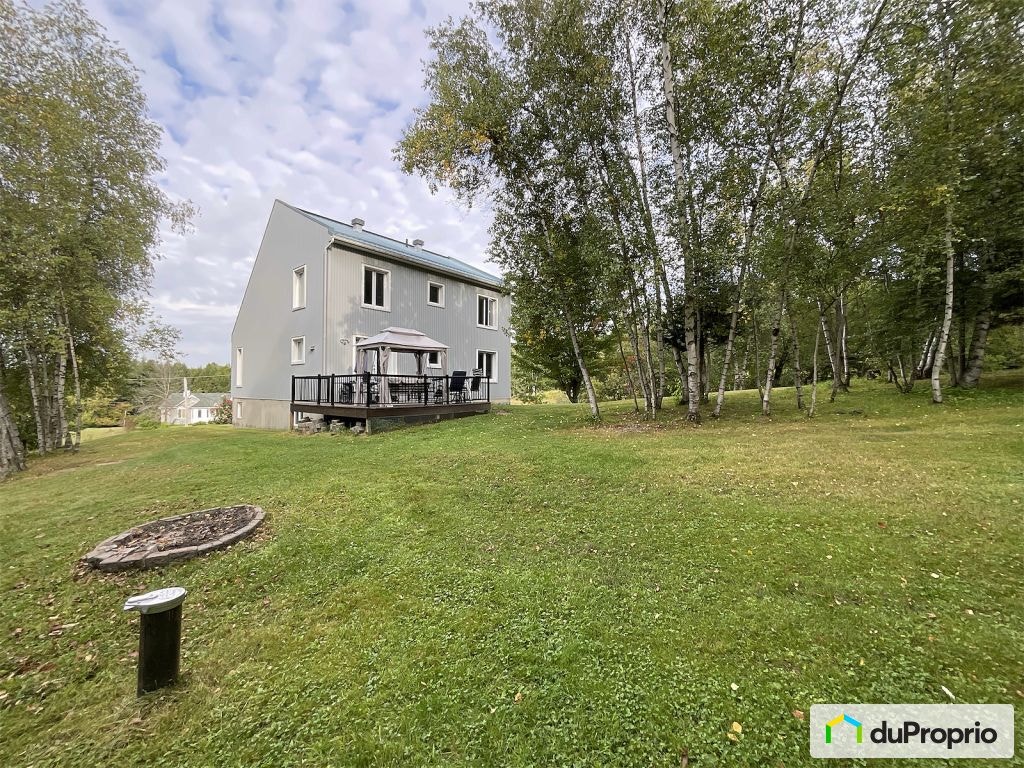 $689,000 - Split Level for sale in Sherbrooke (Brompton) — photo 2