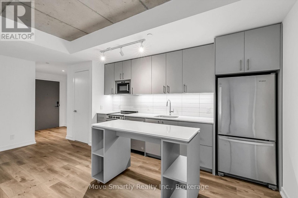 208 - 115 LARCHMOUNT AVENUE Toronto (South Riverdale), Ontario 3