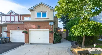 Price: $899,000 / $3,411/mo A lovely three bedroom end unit, like a semi-detached home with a firepl...