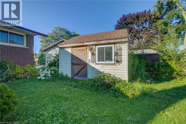 79 GAY Crescent Kitchener, Ontario in Houses for Sale in Kitchener / Waterloo - Image 29