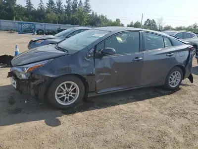 2020 Toyota Prius LE 40,752 KM 4 Cylinder Engine 1.8L AWD Hybrid, Automatic AM/FM Radio, Remote Phon...