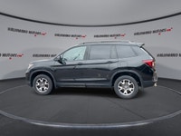 // ACCIDENT FREE!! // This 2023 Honda Passport TrailSport AWD is a rugged midsize SUV built for Cana... (image 4)
