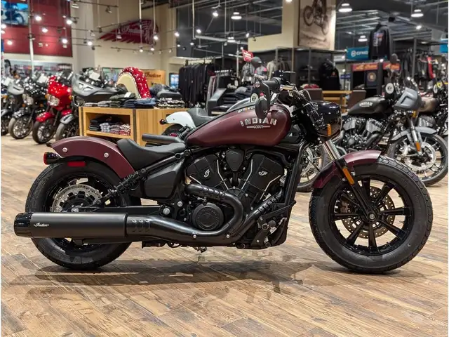 2026 Indian Motorcycle Scout Bobber // Maroon Metallic Smoke in Street, Cruisers & Choppers in Winnipeg - Image 3