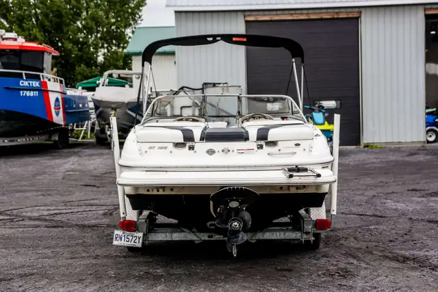 2009 Glastron GT185 in Powerboats & Motorboats in Rimouski / Bas-St-Laurent - Image 8