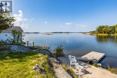 BEAUTIFUL WATERFRONT WITH YOUR OWN DOCK FOR BOAT & WATER TOYS. SET ON THE SHORES OF GEORGIAN BAY, KN...