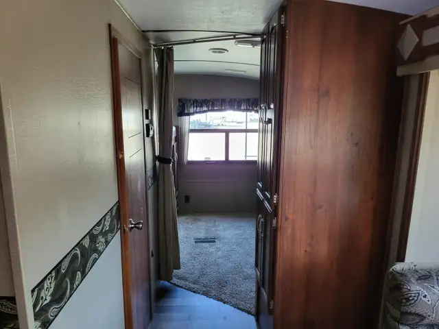 2014 Keystone OUTBACK 312 BH in Travel Trailers & Campers in St. Albert - Image 31