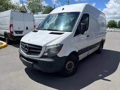 2016 Mercedes-Benz Sprinter Cargo Van CAMION FONCTIONEL SANS GARANTIE LEGAL LE SPECIALISTE DU CAMION...