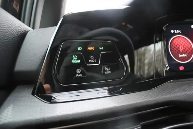 2022 Volkswagen Golf GTI Autobahn Auto for sale in Cars & Trucks in Comox / Courtenay / Cumberland - Image 20