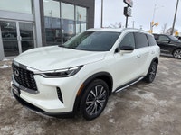 Drive in refined luxury with this 2022 Infiniti QX60 Sensory AWD — a fully redesigned 3-row SUV that... (image 5)