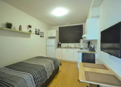 New and beautiful furnished studio 1 for rent in CôtedesNeiges. Fully renovated recently. Granite co...