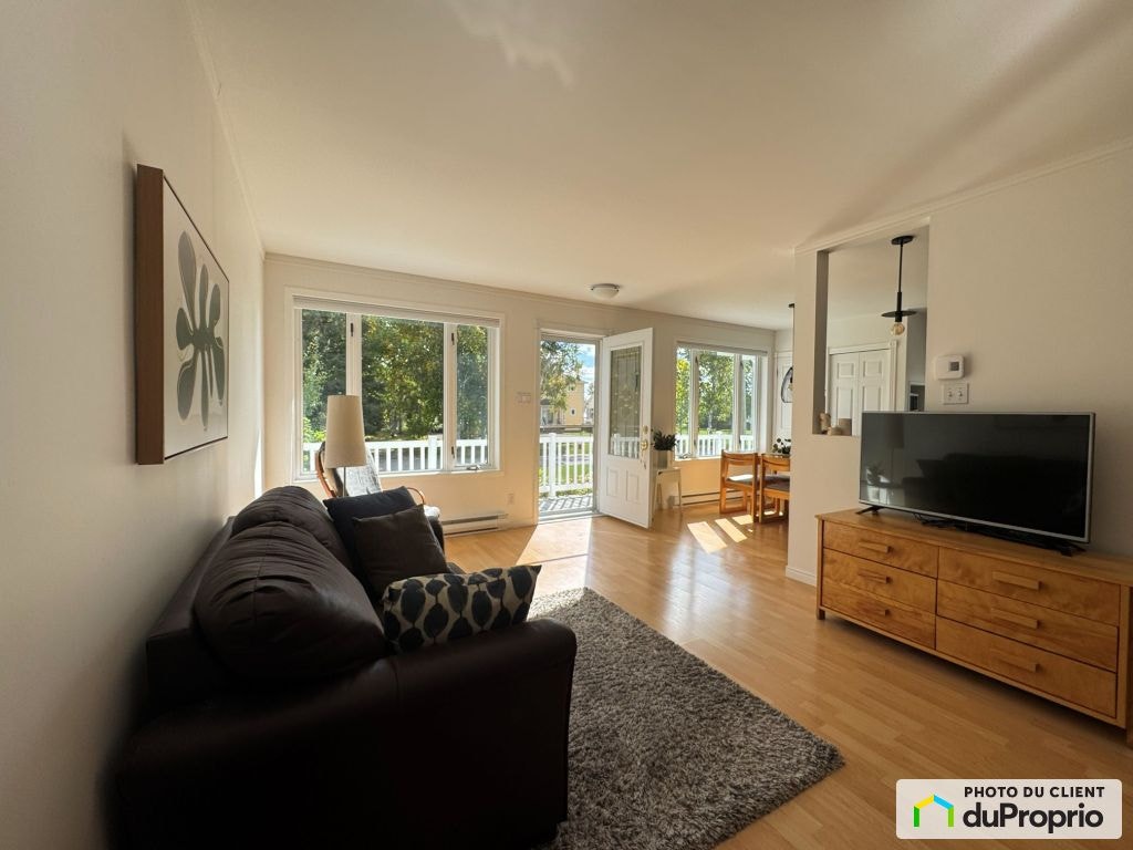 $324,000 - Bungalow for sale in Dolbeau-Mistassini — photo 2