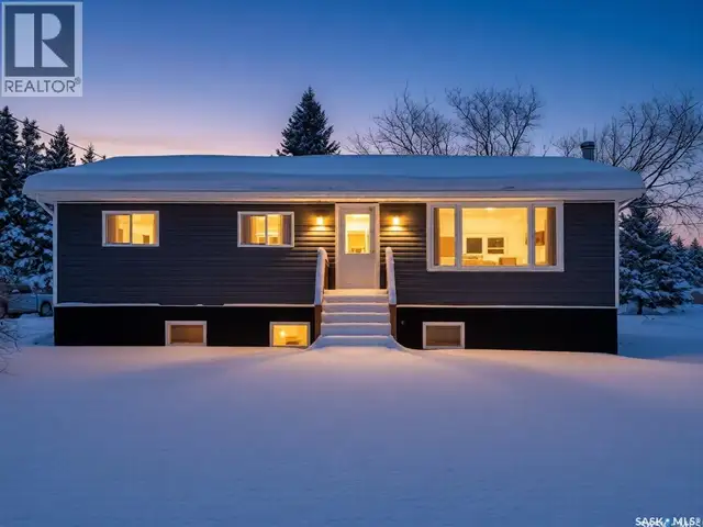 210 1st STREET W Meath Park, Saskatchewan in Houses for Sale in Meadow Lake - Image 3