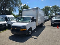 Perfect Auto 16 FT BOX - POWER LIFT GATE - 6.6 L GAS - PRICE IS INCLUDED SAFETY , OIL CHANGE AND YEL... (image 1)