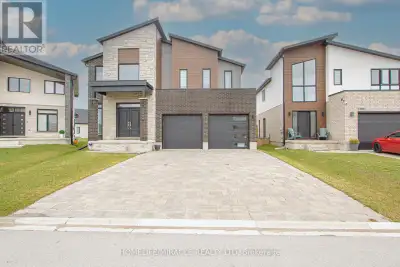 Welcome to 1464 Medway Park Drive, a stunning 2-storey detached home located in the highly sought-af...