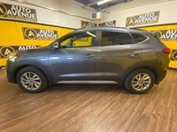 REFINED, POWERFUL, AND ALL-WEATHER READY THIS 2017 HYUNDAI TUCSON AWD 2.0L LUXURY DELIVERS SOPHISTIC... (image 1)