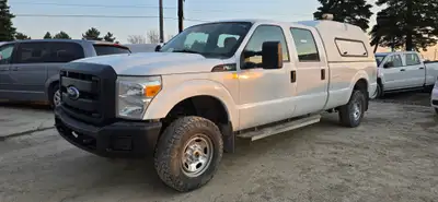 Call 416-648-0721 - ONE OWNER - Runs great - 2014 Ford F350 Super Duty 1 Ton Pickup Truck - 4x4 - 4-...