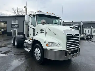 MACK VISION 2016 MOTEUR/ENGINE: MP8 MACK 455HP ODO/MILLEAGE: 652 610KM TRANSMISSION AUTOMATIQUE M-DR...