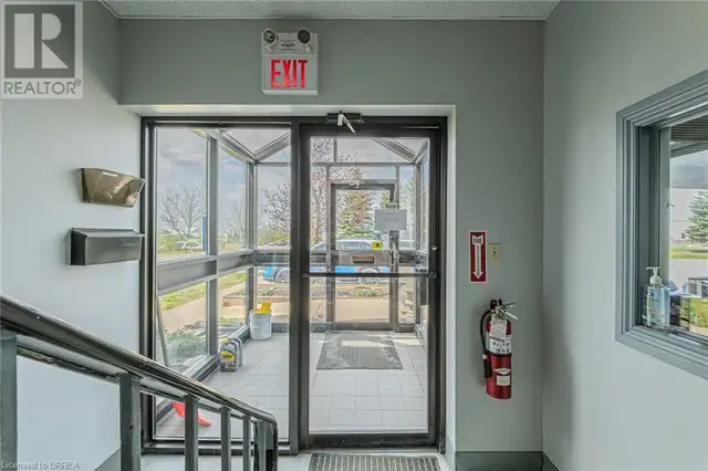 396 HENRY Street Brantford, Ontario in Commercial & Office Space for Rent in Brantford - Image 11