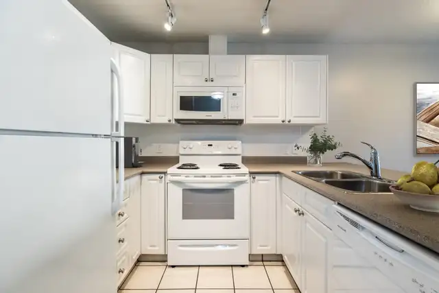 The Carrington - 2 Bedroom available at 1017 - 11 Avenue SW, Cal in Long Term Rentals in Calgary - Image 13