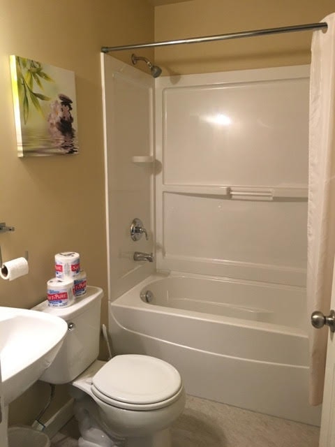 Fully Furnished 3 Bedroom Crew house for Rent – Dawson Creek 2