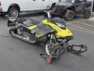 APPLY NOW: https://www.ridecollective.ca/get-pre-approved 2017 SKIDOO SUMMIT SP ELECTRIC START ROTAX...