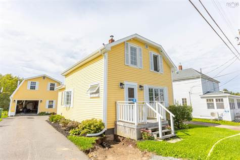 19 Beatons Lane in Houses for Sale in Truro