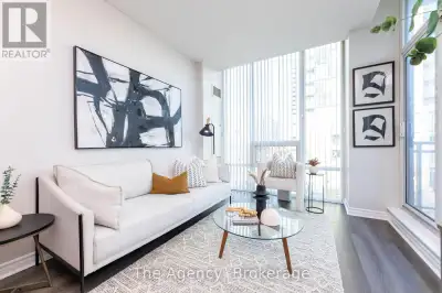 Stylish Corner Unit in the Heart of Mississauga! Step into this bright and beautifully updated 2-bed...