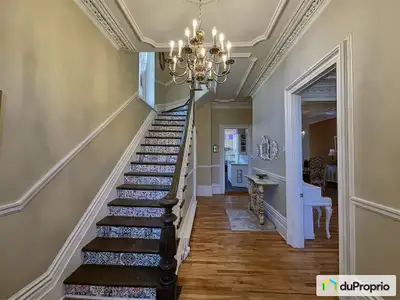 MAISON D'EXCEPTION AU COEUR DU VIEUX-TERREBONNE Découvrez la maison Hercule-Masson, une magnifique d...