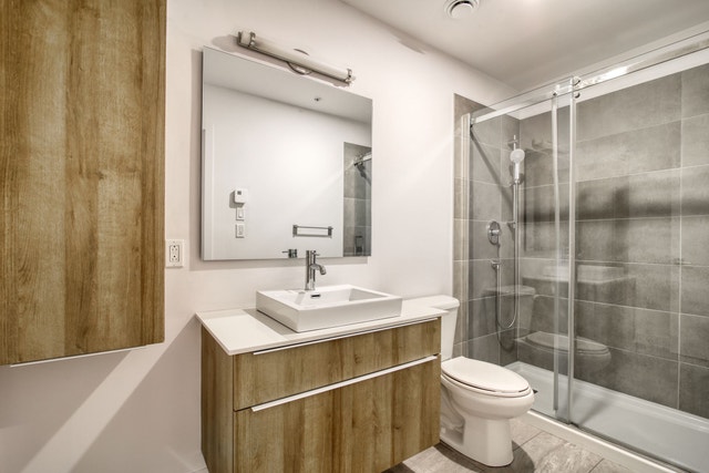 9675 Av. Papineau — photo 3
