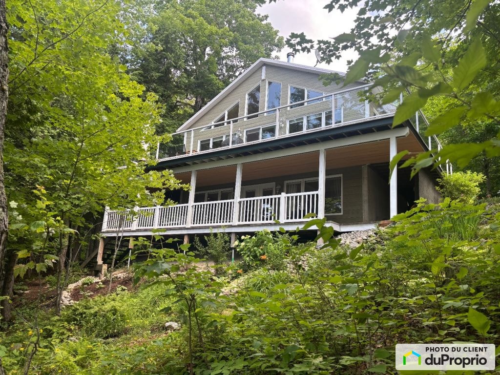 $698,000 - Cottage for sale in St-Alban — photo 2