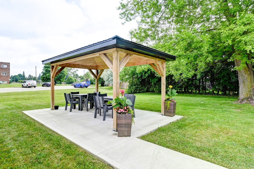 Flamingo Apartments - 1 Bedroom, 1 Bath Apartment for Rent - Elm 3