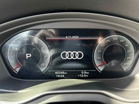 2025 Audi Q5 comes with 2 keys, eligible for the Audi Certified :plus (CPO) programme — a modern, re... (image 7)