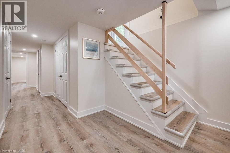 403 ELIZABETH Street Unit# LL Grimsby, Ontario 2