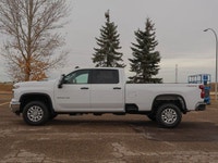 This Chevrolet Silverado 3500HD delivers a Turbocharged Diesel V8 6.6L/403 engine powering this Auto... (image 4)