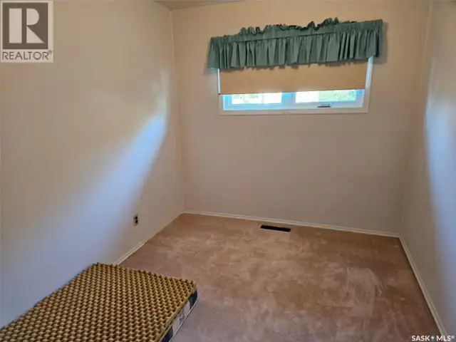311 6th STREET W Carlyle, Saskatchewan in Houses for Sale in Regina - Image 17