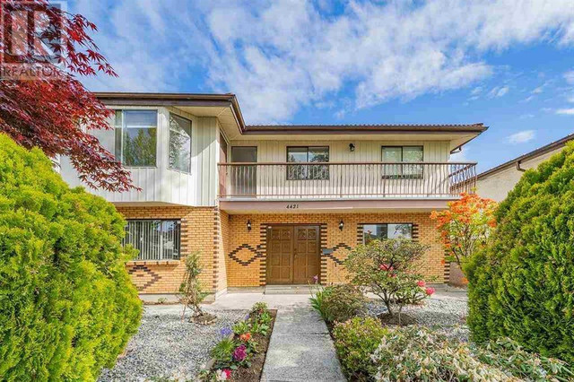 4421 PARKER STREET Burnaby, British Columbia in Houses for Sale in Burnaby/New Westminster - Image 3