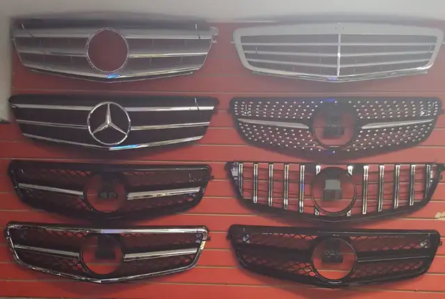 MERCEDES W204 C250 C300 C350 GRILLS GT-R AMG C63 DIAMOND MORE in Auto Body Parts in Markham / York Region - Image 2