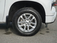 2024 Chevrolet Silverado 1500 RST 3.0 L Duramax Turbo-Diesel Efficient, capable, and confidently sty... (image 4)