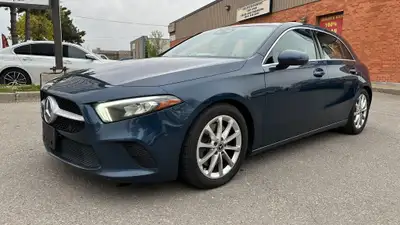 Sunroof, Power Seats, Heated Seats, Air Conditioning, Keyless Entry, Navigation, Power Windows, Powe...