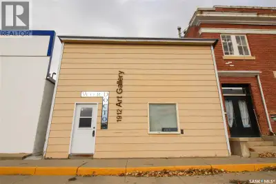 An exceptional opportunity awaits with this well-loved small business property, available for immedi...