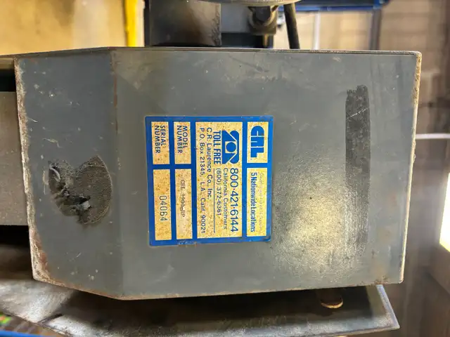 UPRIGHT SANDER FOR SALE!! in Power Tools in Edmonton - Image 5