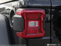 QUICK ORDER PACKAGE 24W WILLYS -inc: Engine: 3.6L Pentastar VVT V6 w/ESS Transmission: 8-Speed Autom... (image 9)