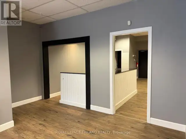 MAIN FLOOR - 656 TALBOT STREET St. Thomas, Ontario in Commercial & Office Space for Rent in London - Image 23