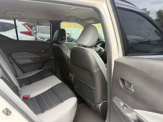 2022 Nissan Kicks SR5828385911511654426