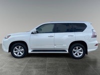 Thanks for viewing our House Of Cars McKnight inventory! AMVIC licensed dealer! Step into luxury and... (image 1)