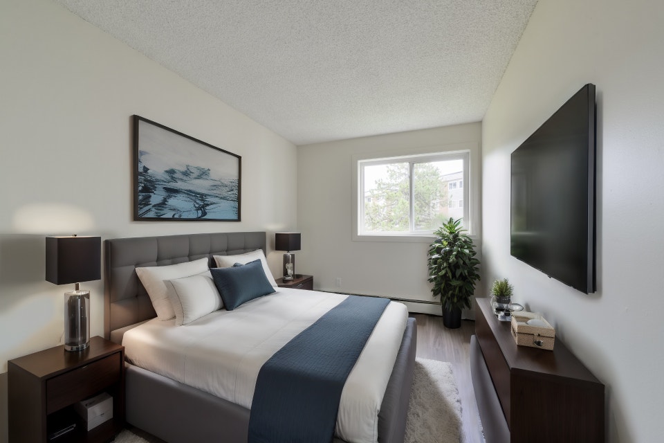 Riverview Plaza - 1 Bedroom Apartment for Rent 4